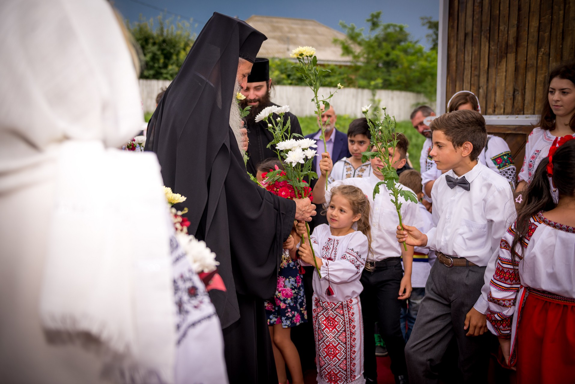 Sfinţire de casă parohială în Cucuteni - Leţcani, oficiată de IPS Mitropolit Teofan