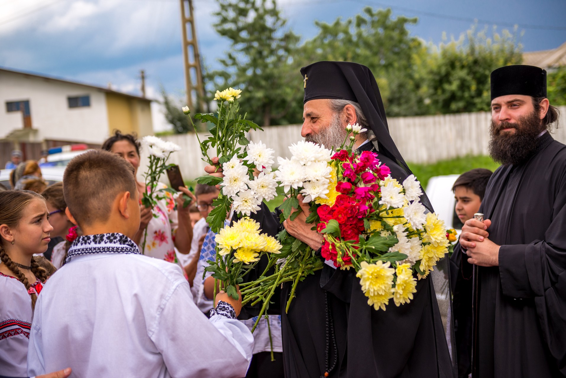 Sfinţire de casă parohială în Cucuteni - Leţcani, oficiată de IPS Mitropolit Teofan