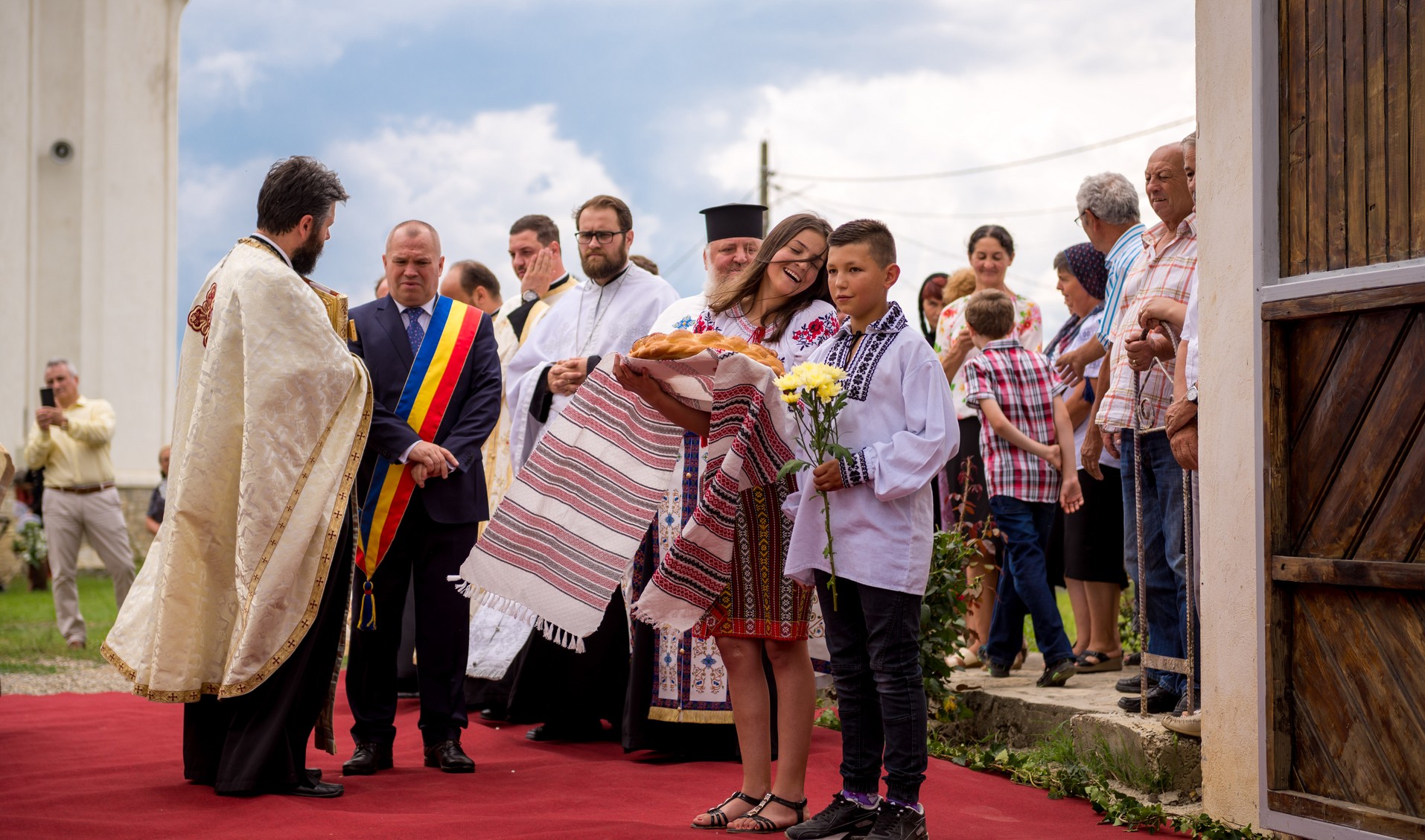 Sfinţire de casă parohială în Cucuteni - Leţcani, oficiată de IPS Mitropolit Teofan