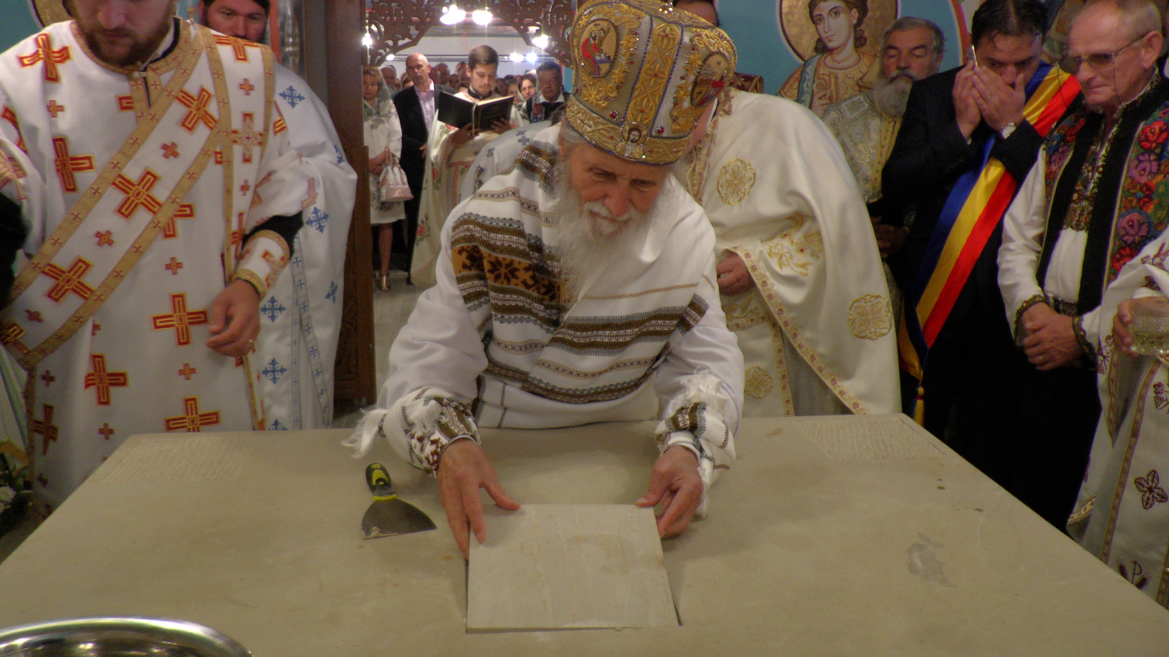 IPS Arhiepiscop Pimen, la Poiana Stampei: „Dumnezeu este Cel care desăvârşeşte lucrul mâinilor noastre”