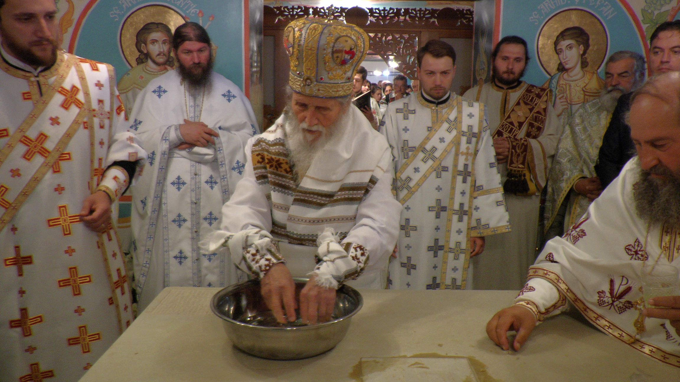 IPS Arhiepiscop Pimen, la Poiana Stampei: „Dumnezeu este Cel care desăvârşeşte lucrul mâinilor noastre”