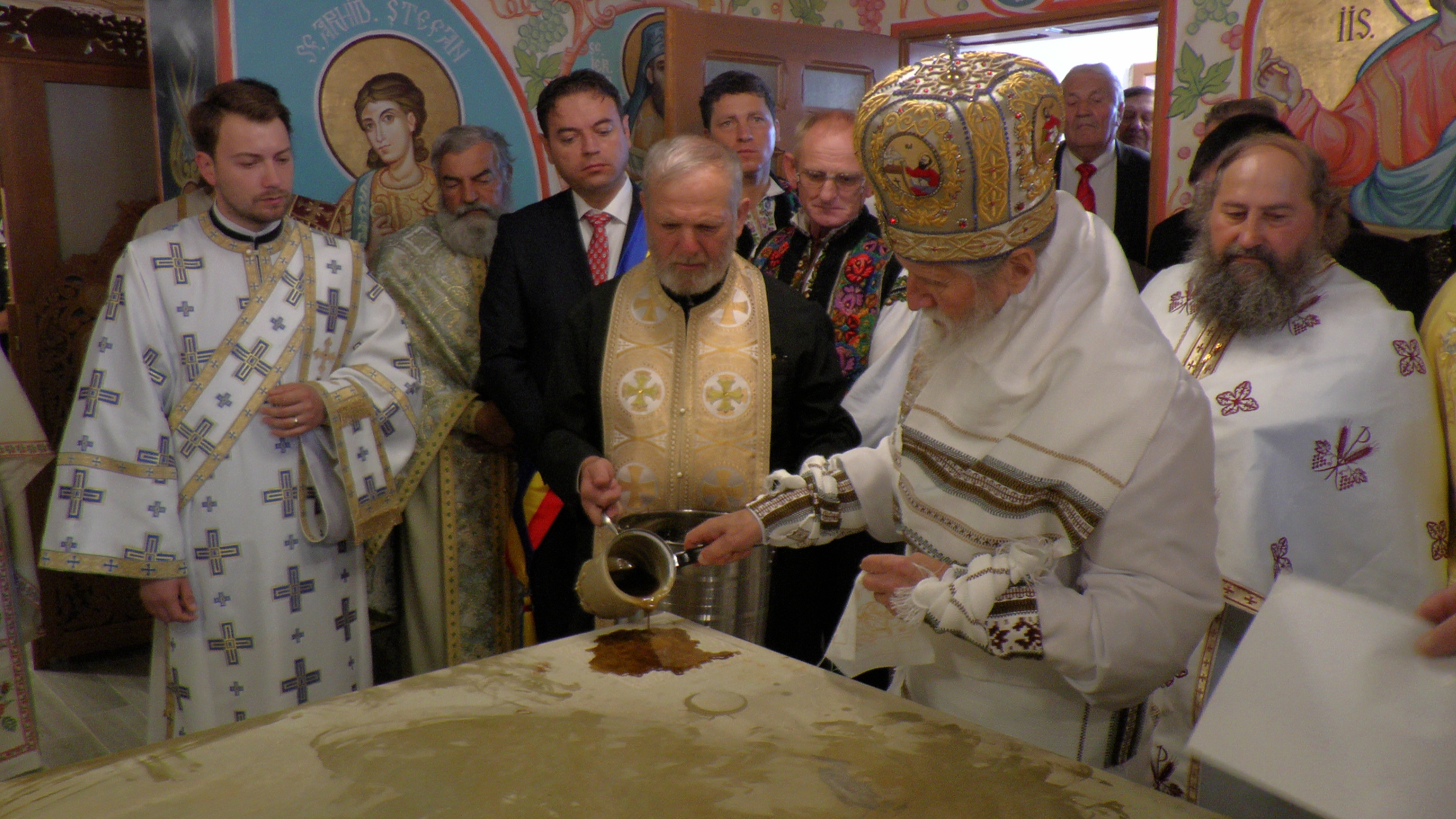 IPS Arhiepiscop Pimen, la Poiana Stampei: „Dumnezeu este Cel care desăvârşeşte lucrul mâinilor noastre”