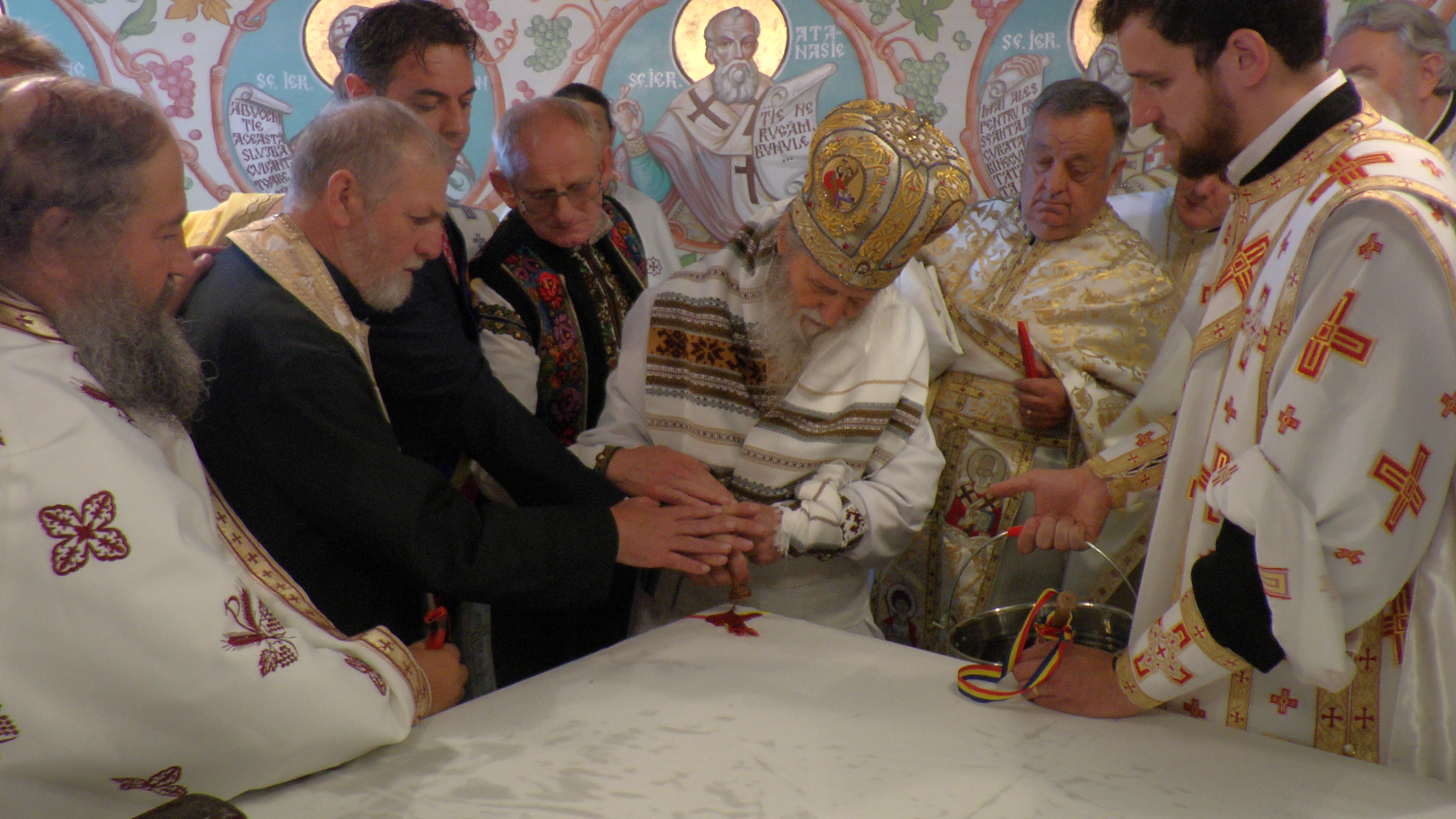 IPS Arhiepiscop Pimen, la Poiana Stampei: „Dumnezeu este Cel care desăvârşeşte lucrul mâinilor noastre”