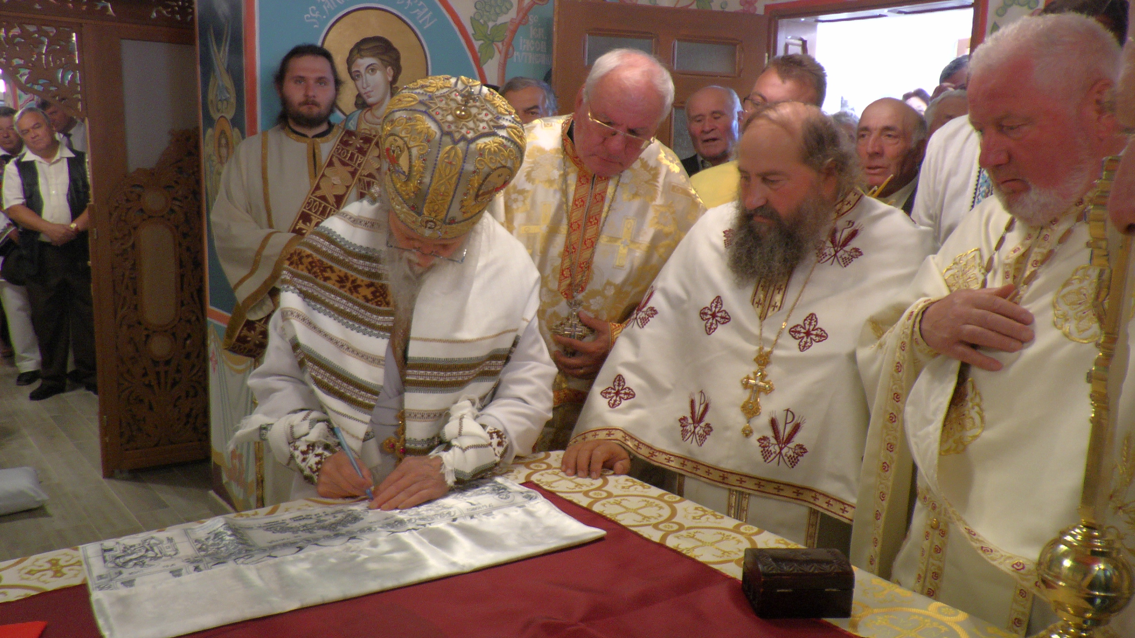 IPS Arhiepiscop Pimen, la Poiana Stampei: „Dumnezeu este Cel care desăvârşeşte lucrul mâinilor noastre”