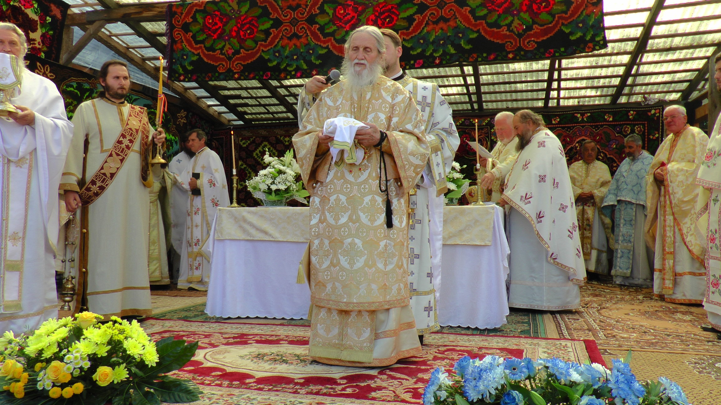 IPS Arhiepiscop Pimen, la Poiana Stampei: „Dumnezeu este Cel care desăvârşeşte lucrul mâinilor noastre”