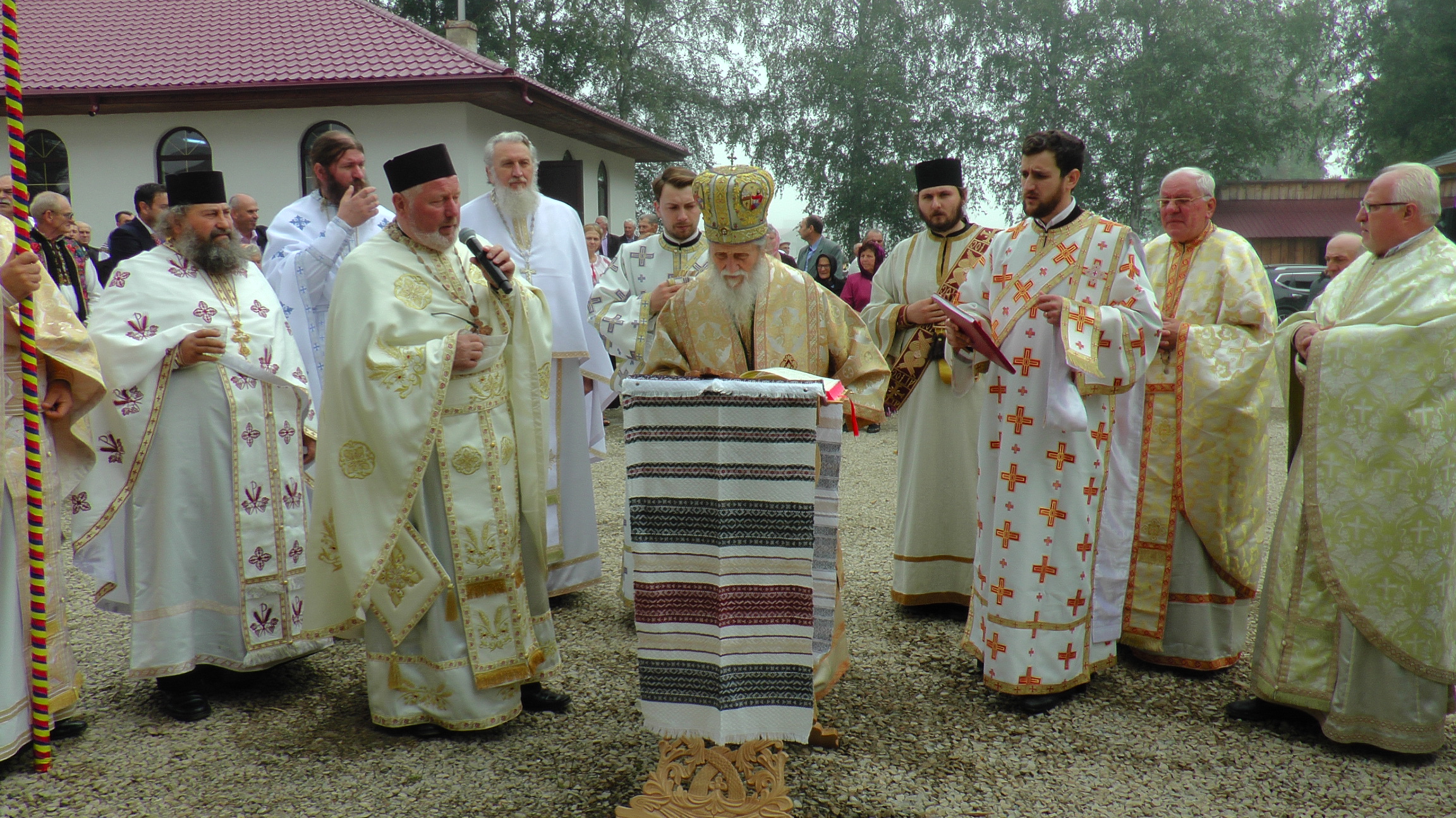 IPS Arhiepiscop Pimen, la Poiana Stampei: „Dumnezeu este Cel care desăvârşeşte lucrul mâinilor noastre”