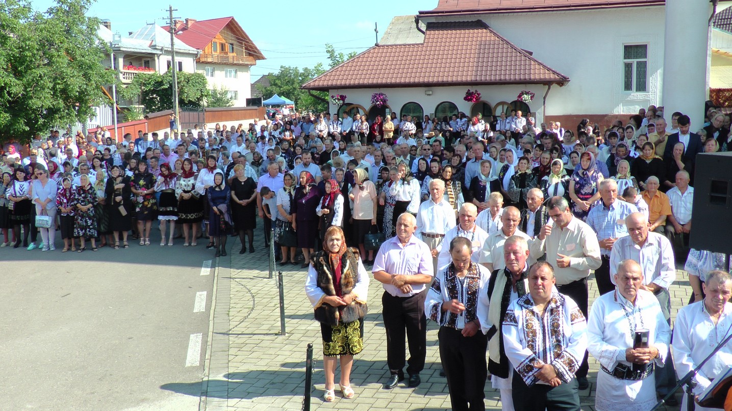 A fost sfinţită pictura bisericii din Botoşana