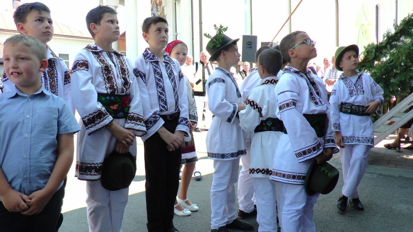 A fost sfinţită pictura bisericii din Botoşana