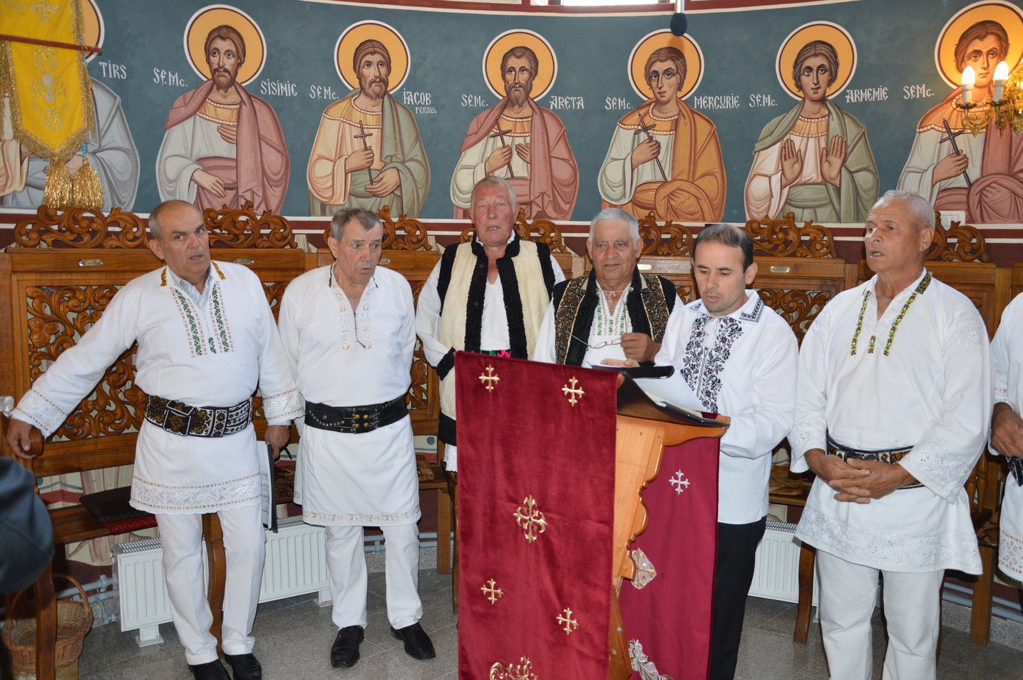 A fost sfinţită pictura bisericii din Botoşana