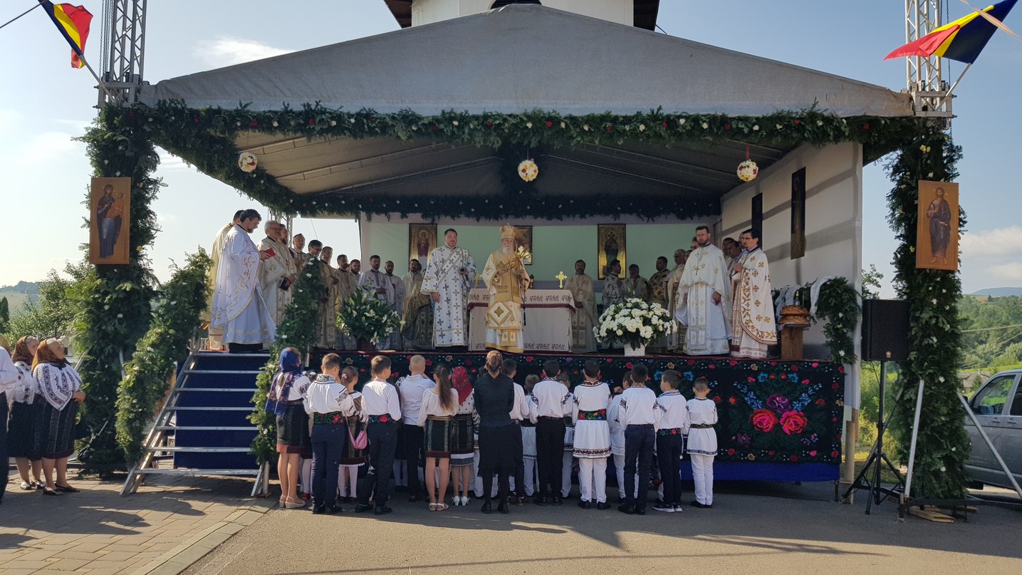 A fost sfinţită pictura bisericii din Botoşana