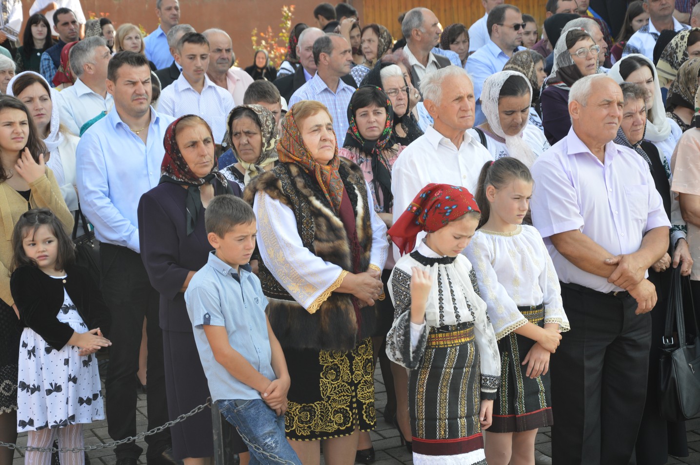 A fost sfinţită pictura bisericii din Botoşana
