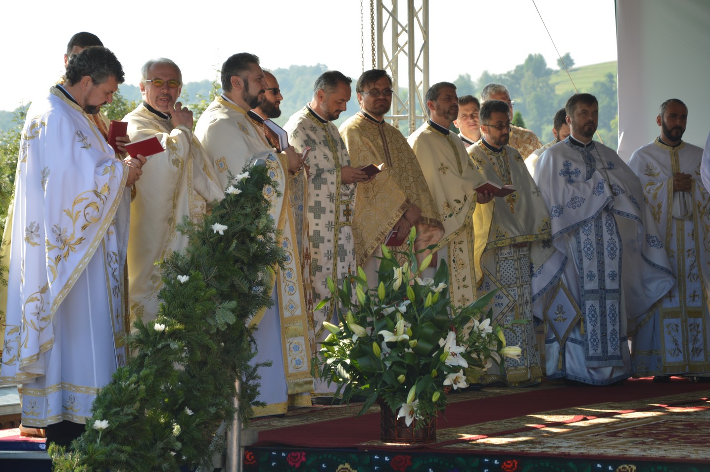 A fost sfinţită pictura bisericii din Botoşana