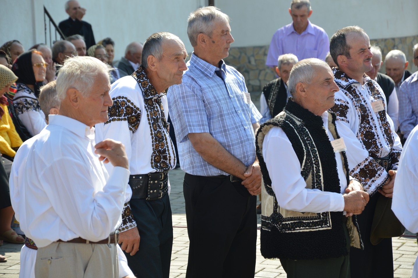 A fost sfinţită pictura bisericii din Botoşana