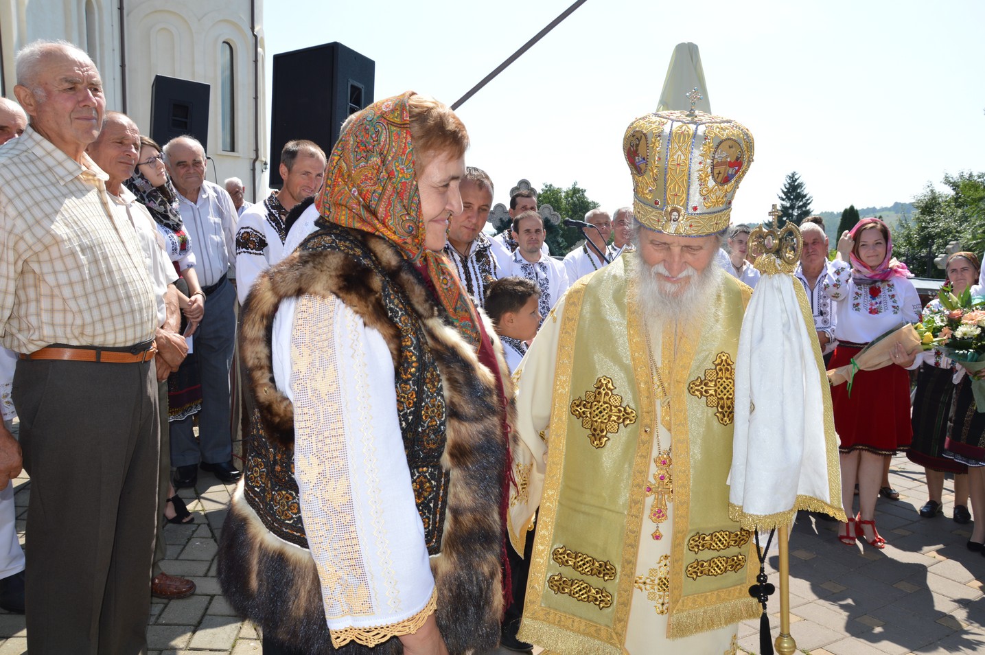 A fost sfinţită pictura bisericii din Botoşana