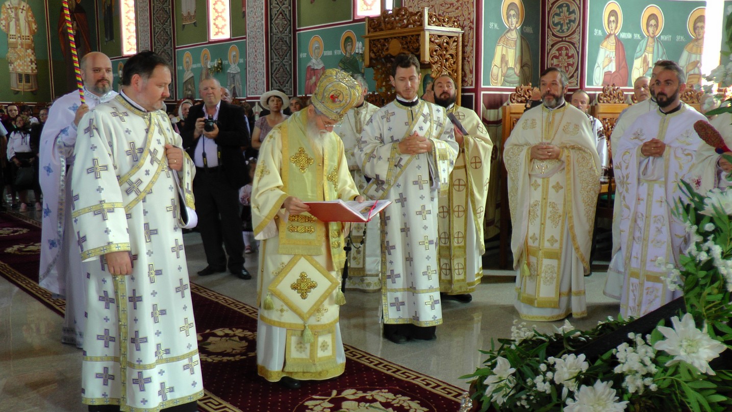 A fost sfinţită pictura bisericii din Botoşana