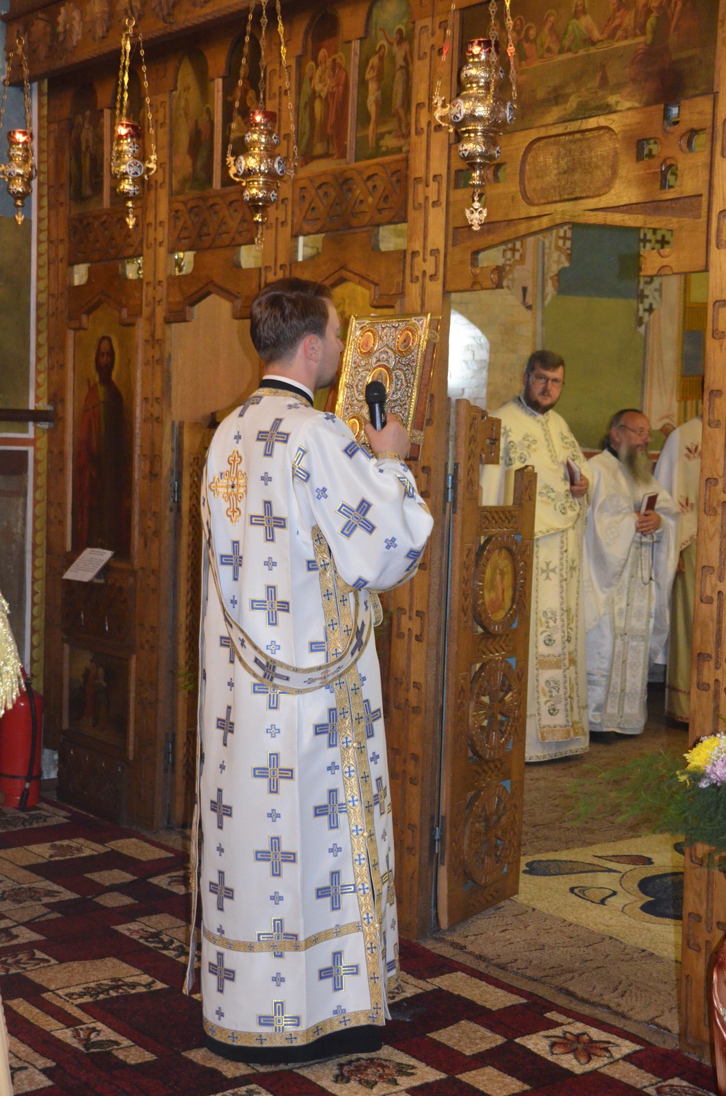 PS Damaschin: „Dumnezeu ne ştie viaţa noastră cu bunele şi cu mai puţin bunele ei”