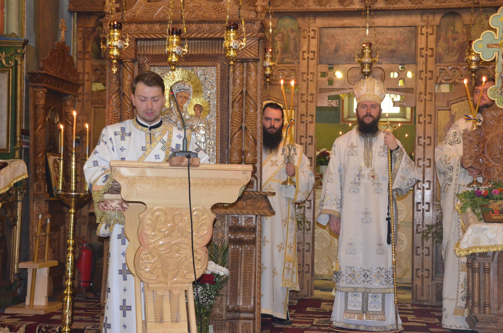 PS Damaschin: „Dumnezeu ne ştie viaţa noastră cu bunele şi cu mai puţin bunele ei”