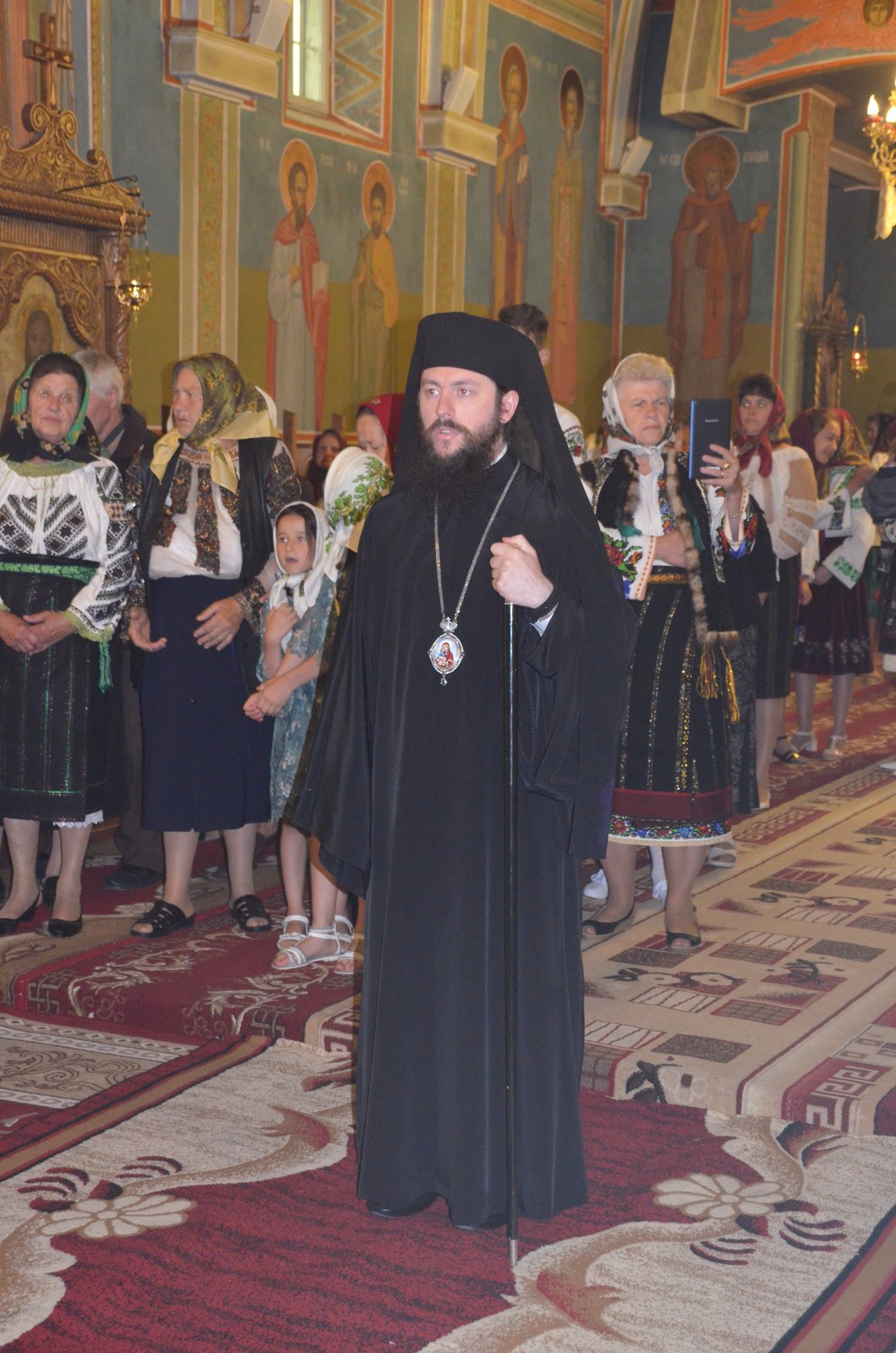 PS Damaschin: „Dumnezeu ne ştie viaţa noastră cu bunele şi cu mai puţin bunele ei”