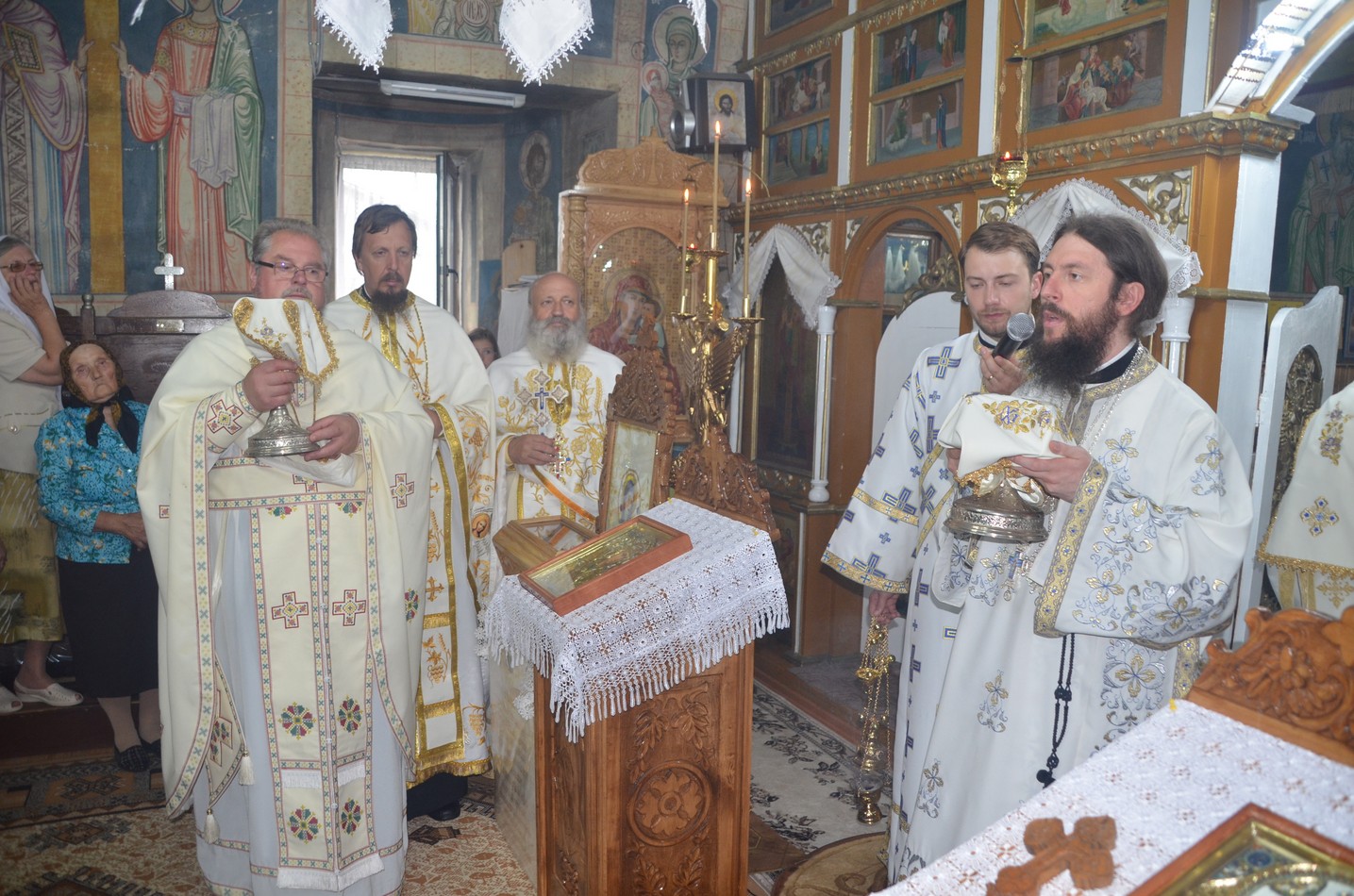 PS Damaschin: „Să facem cele ale credinţei şi se va înmulţi credinţa noastră!”