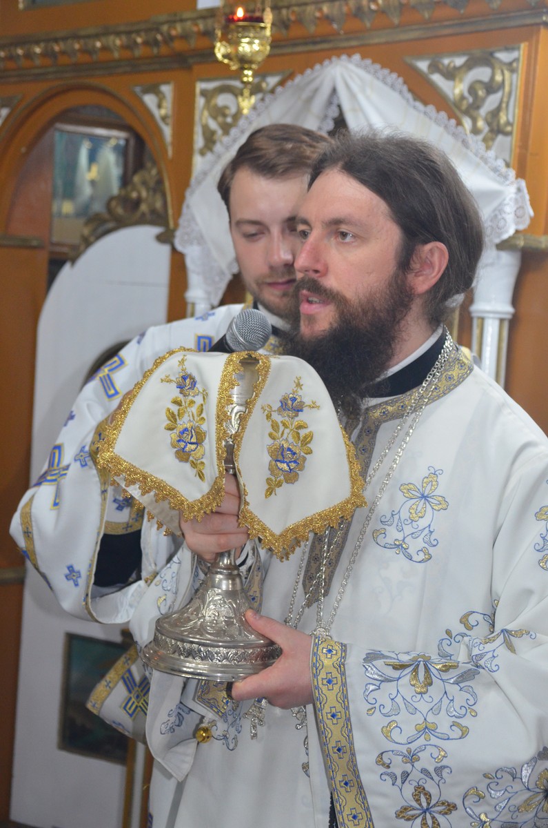 PS Damaschin: „Să facem cele ale credinţei şi se va înmulţi credinţa noastră!”