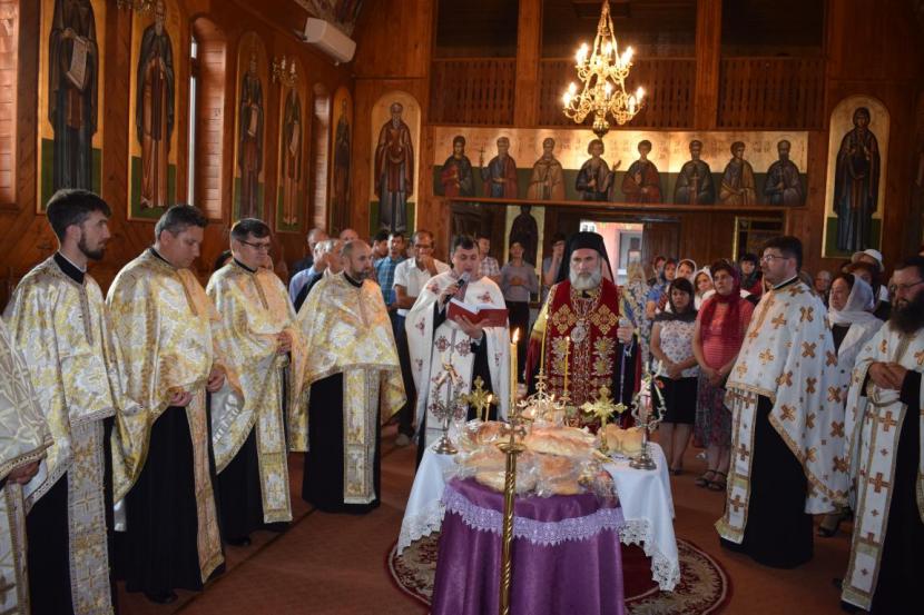 Hram la Metocul Chiriarhal Valea Budului