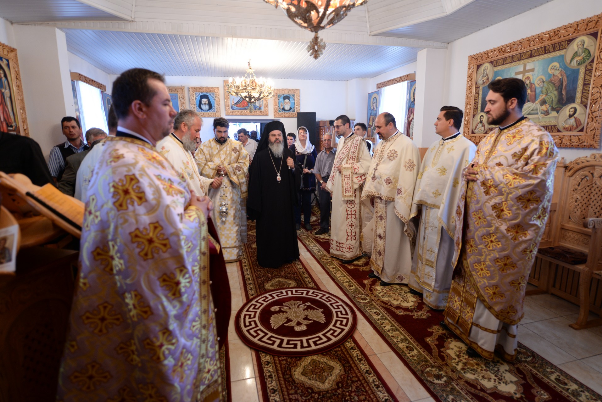 Prima biserică din Episcopia Hușilor cu hramul „Cinstirea Sfintei Icoane a Maicii Domnului Prodromița”