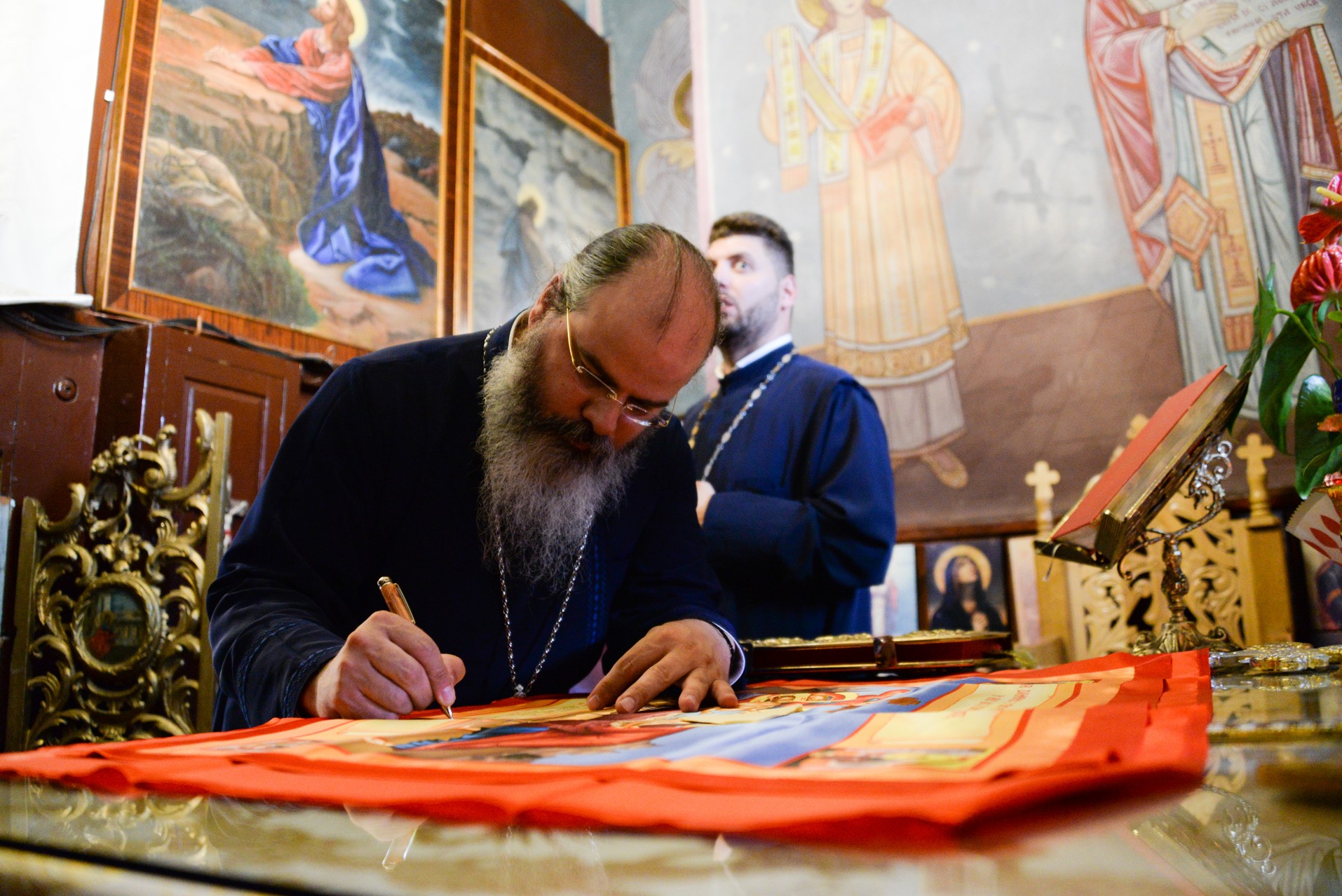 Prima biserică din Episcopia Hușilor cu hramul „Cinstirea Sfintei Icoane a Maicii Domnului Prodromița”