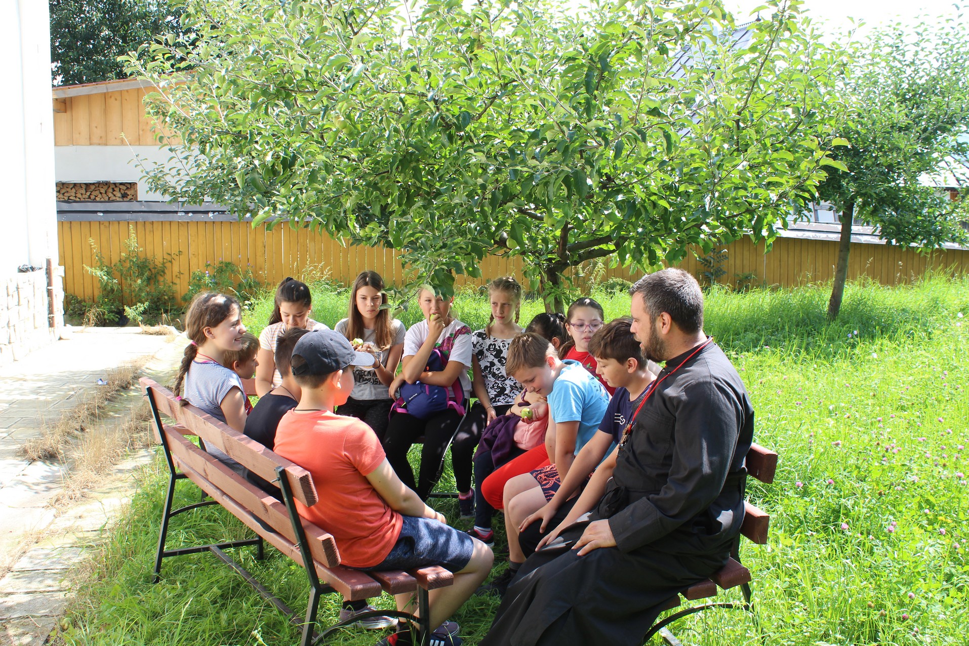 Vacanța de vară la străbuni, la Putna