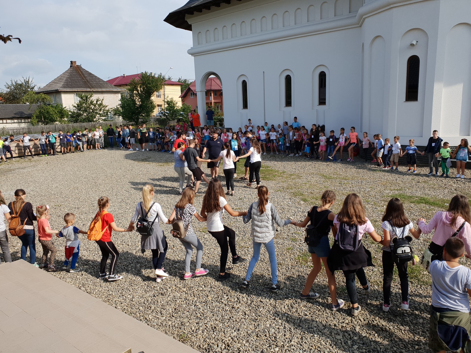 Tabăra de vară „Suflet bucovinean”, la cea de-a II-a ediţie, dedicată Centenarului Marii Uniri