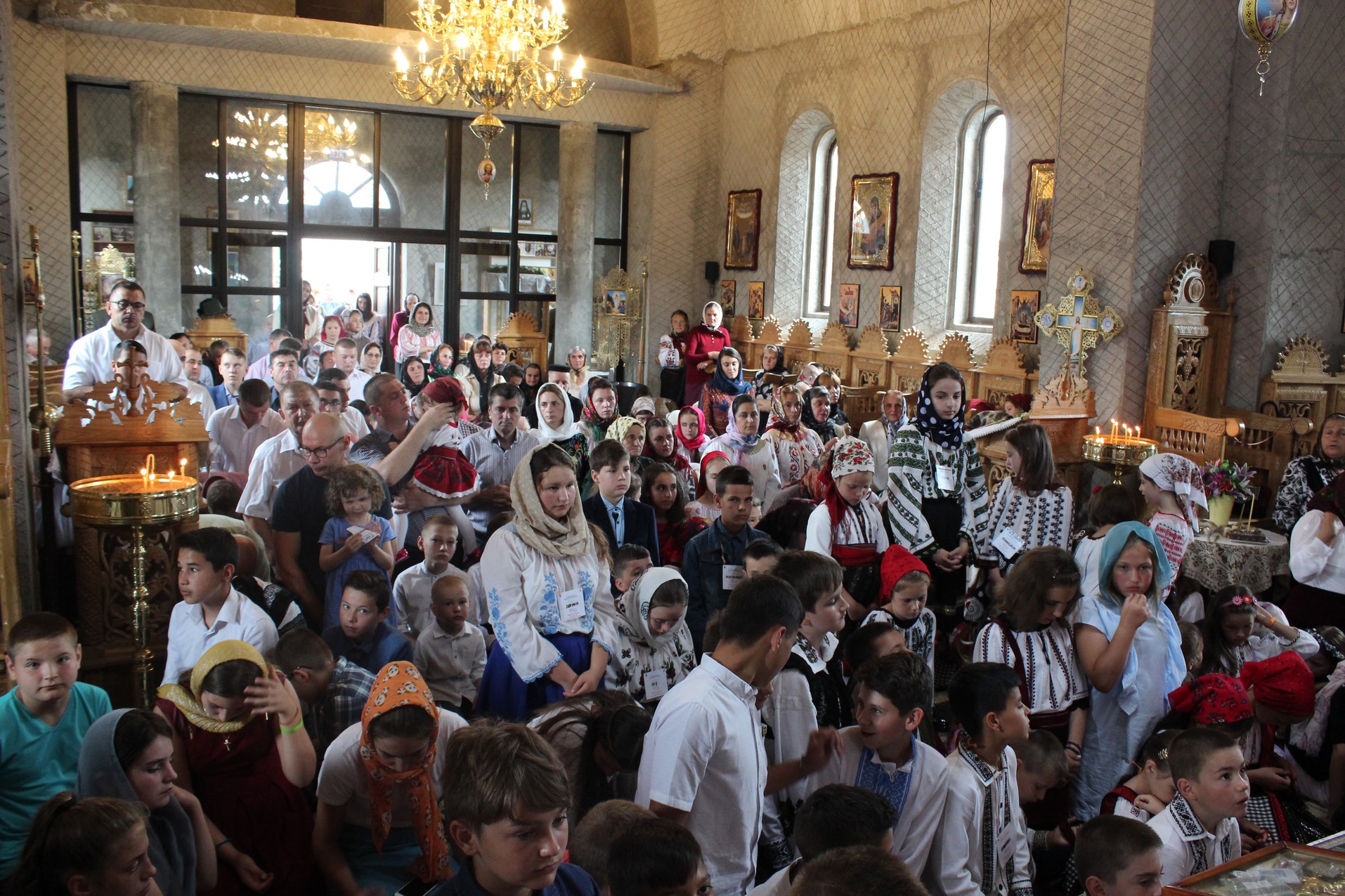 Tabăra de vară „Suflet bucovinean”, la cea de-a II-a ediţie, dedicată Centenarului Marii Uniri