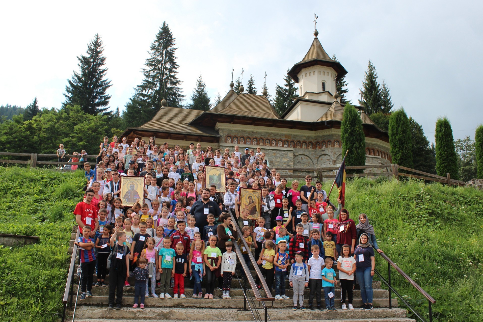 Tabăra de vară „Suflet bucovinean”, la cea de-a II-a ediţie, dedicată Centenarului Marii Uniri