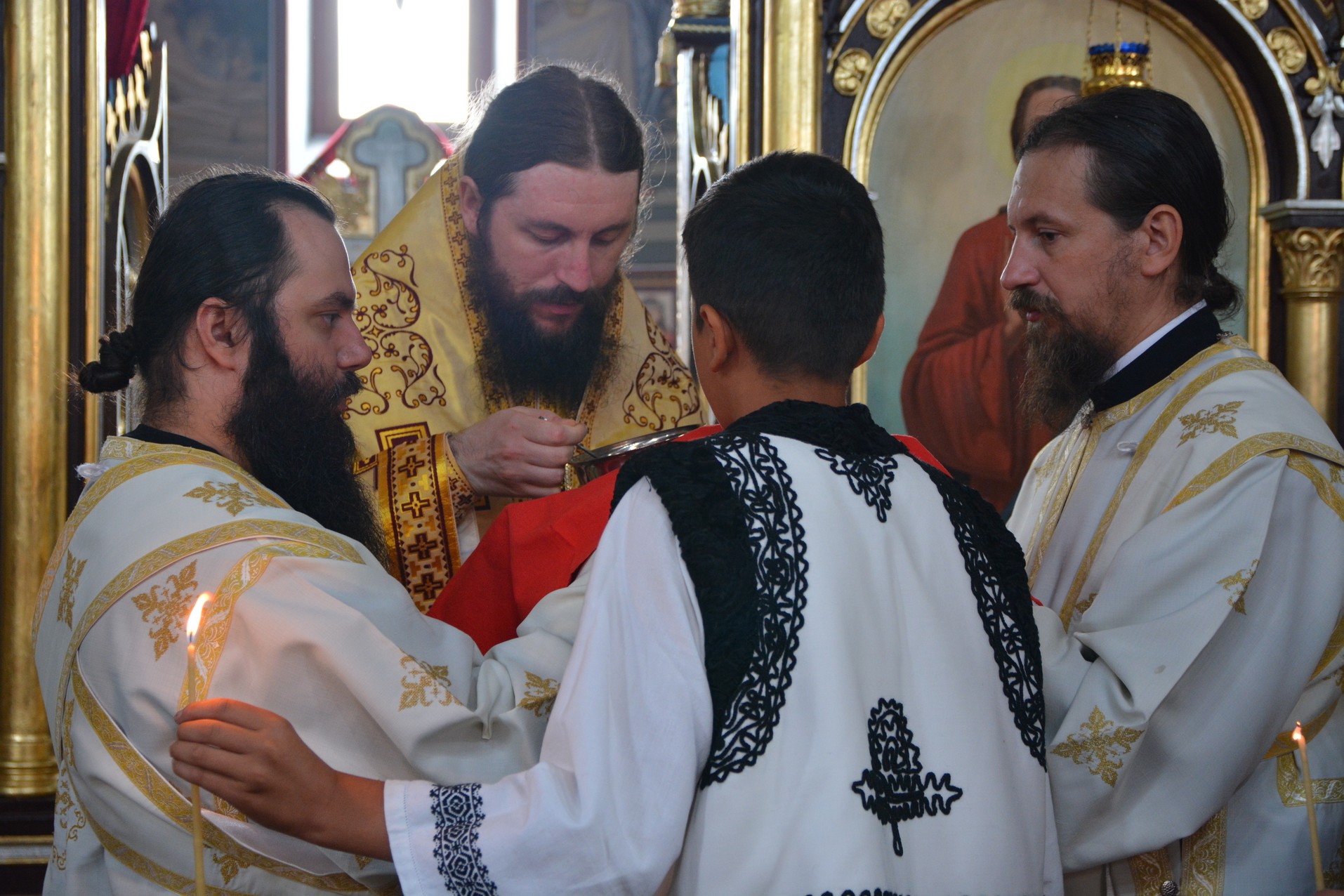 Preasfințitul Damaschin, către tinerii Taberei de la Putna: „Nu intrați în șuvoiul nedreptății, al imposturii, al fățărniciei”