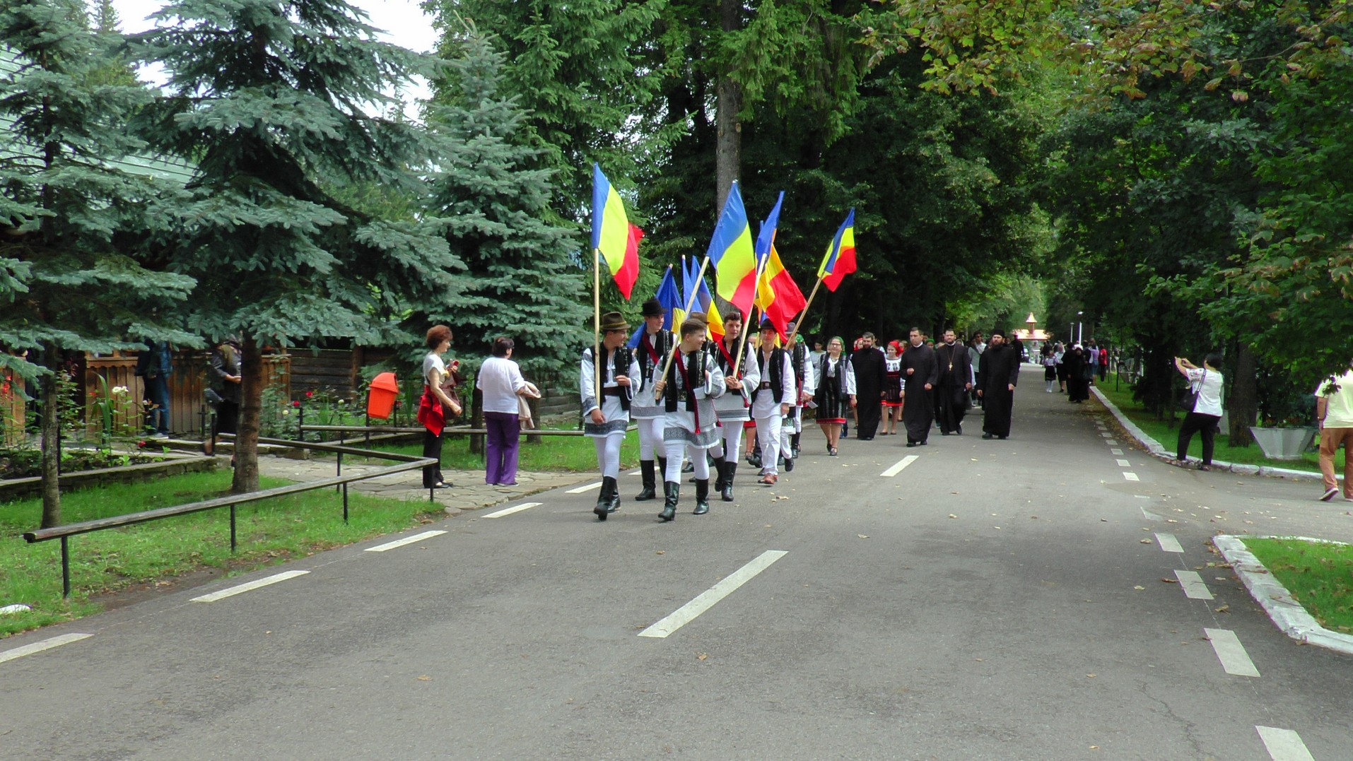 Preasfințitul Damaschin, către tinerii Taberei de la Putna: „Nu intrați în șuvoiul nedreptății, al imposturii, al fățărniciei”