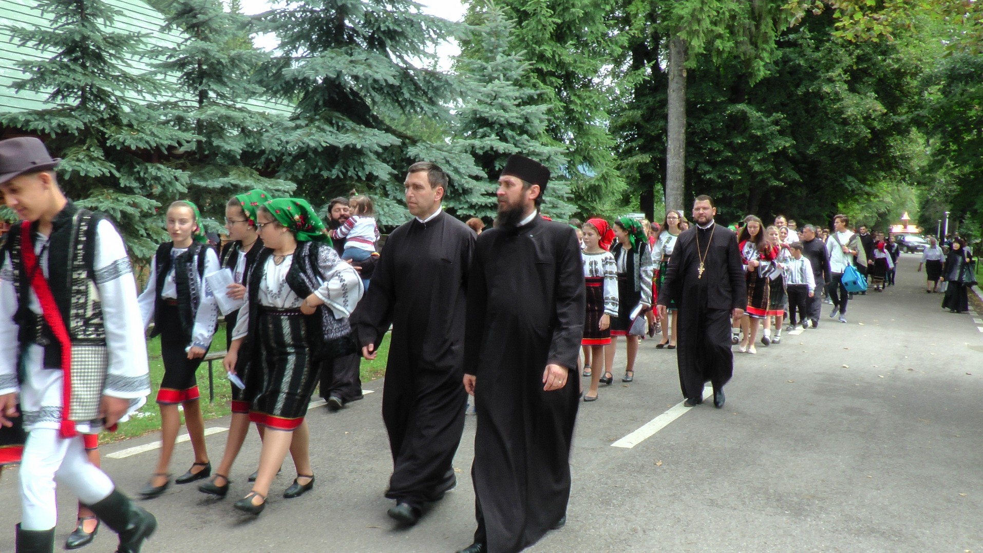 Preasfințitul Damaschin, către tinerii Taberei de la Putna: „Nu intrați în șuvoiul nedreptății, al imposturii, al fățărniciei”