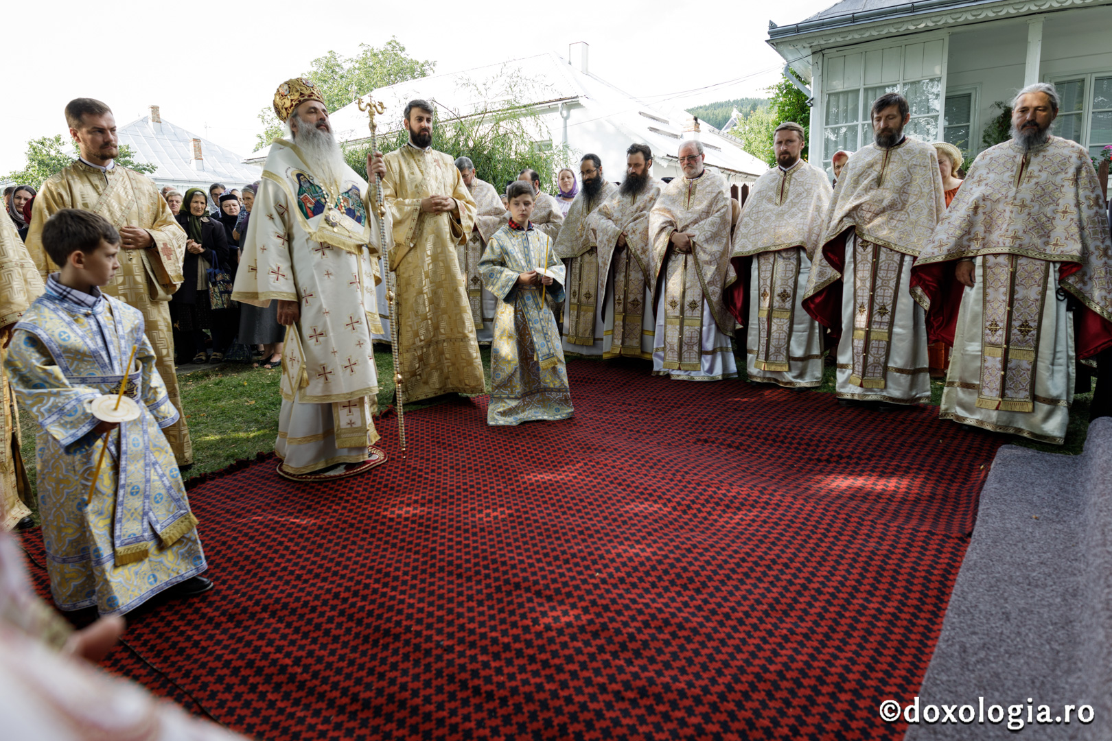 „Atât Sfinții Brâncoveni, cât și Sfântul Iosif de la Văratec, au fost definiți prin lepădarea de sine și starea de jertfă”