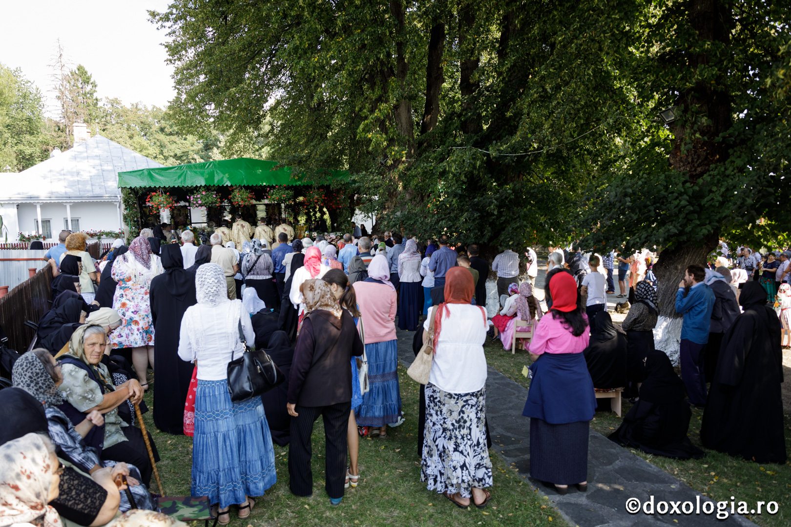 „Atât Sfinții Brâncoveni, cât și Sfântul Iosif de la Văratec, au fost definiți prin lepădarea de sine și starea de jertfă”