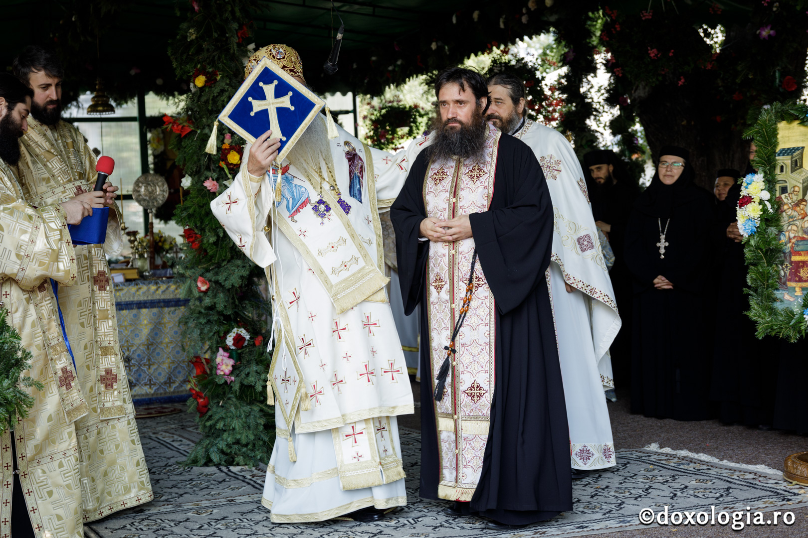„Atât Sfinții Brâncoveni, cât și Sfântul Iosif de la Văratec, au fost definiți prin lepădarea de sine și starea de jertfă”