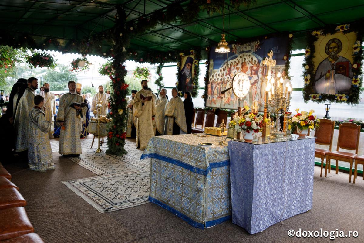 (Video) Prima Priveghere pentru Sfântul Gheorghe Pelerinul la Văratec