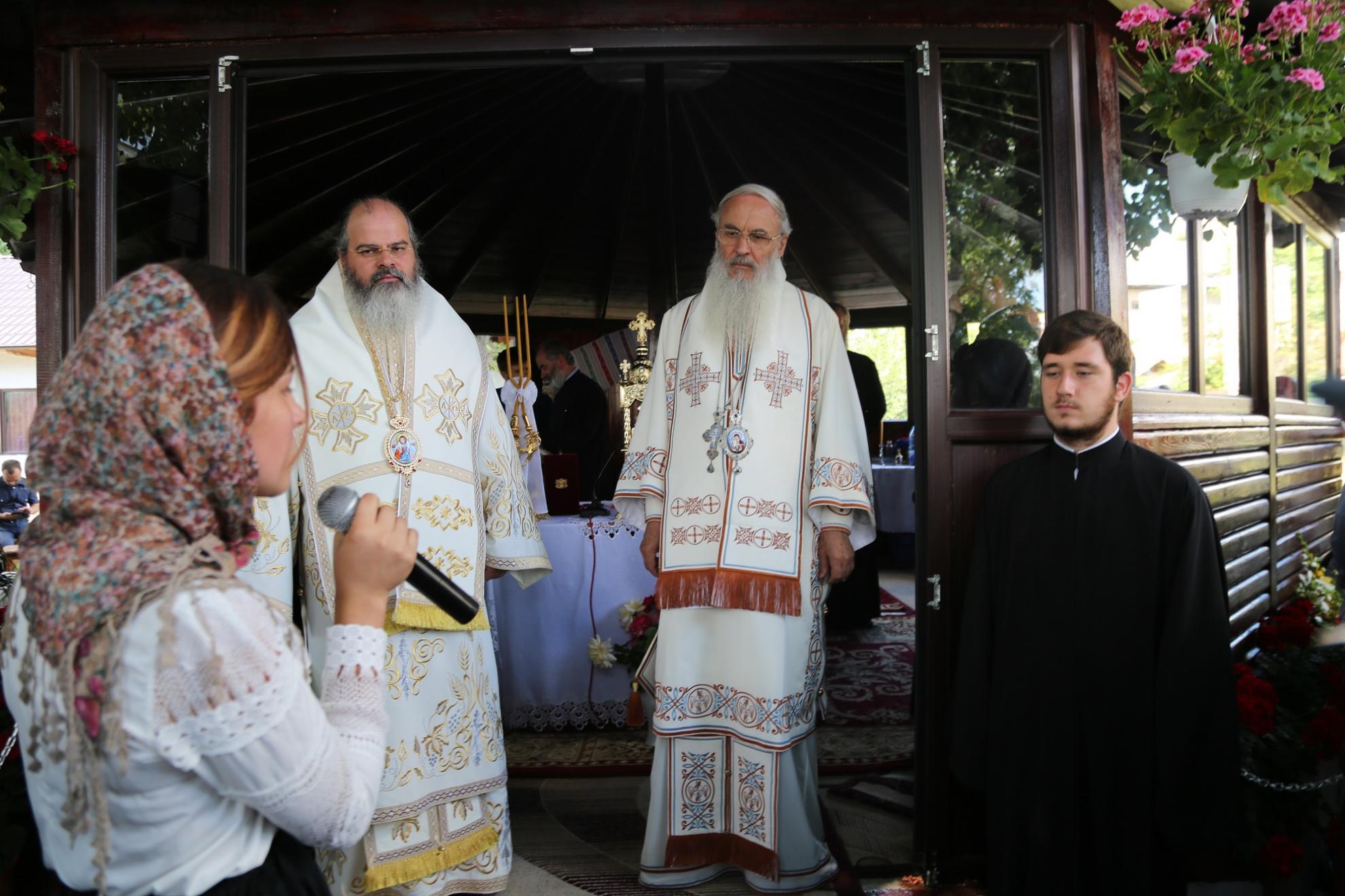 Întâlnire în rugăciune la Biserica „Pogorârea Sfântului Duh” din Negreşti