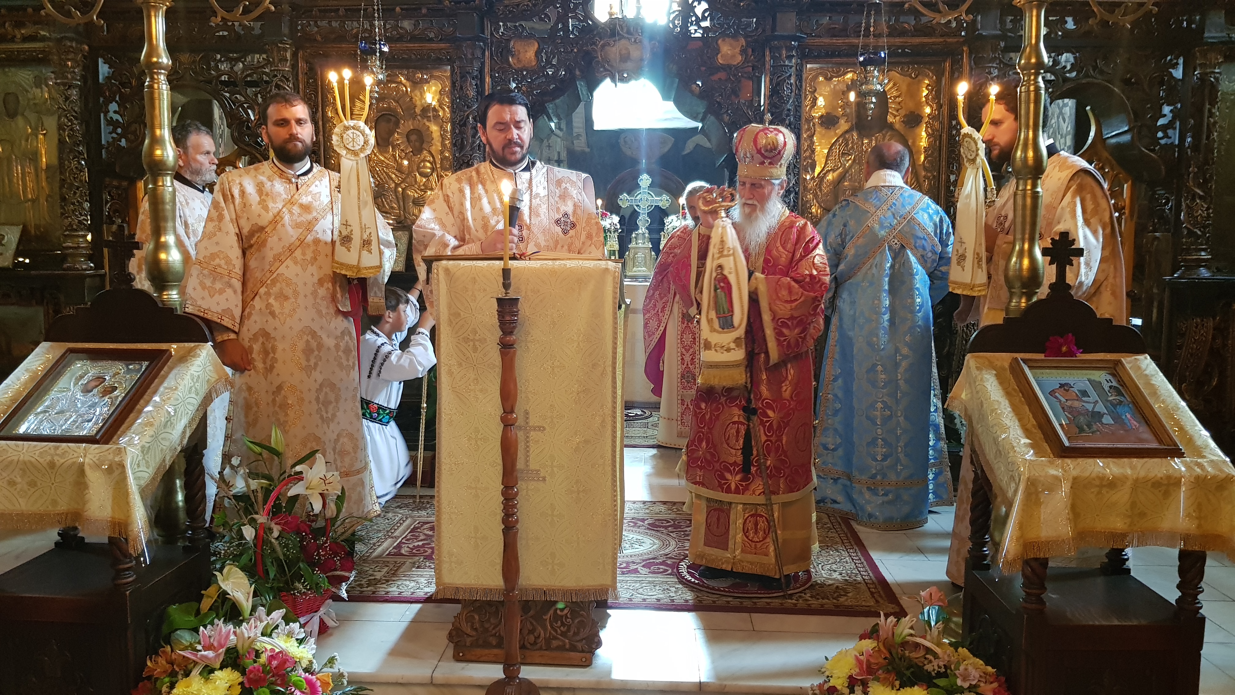 Sfânta Liturghie Arhierească, la Catedrala Arhiepiscopală „Sfântul Ioan cel Nou de la Suceava”