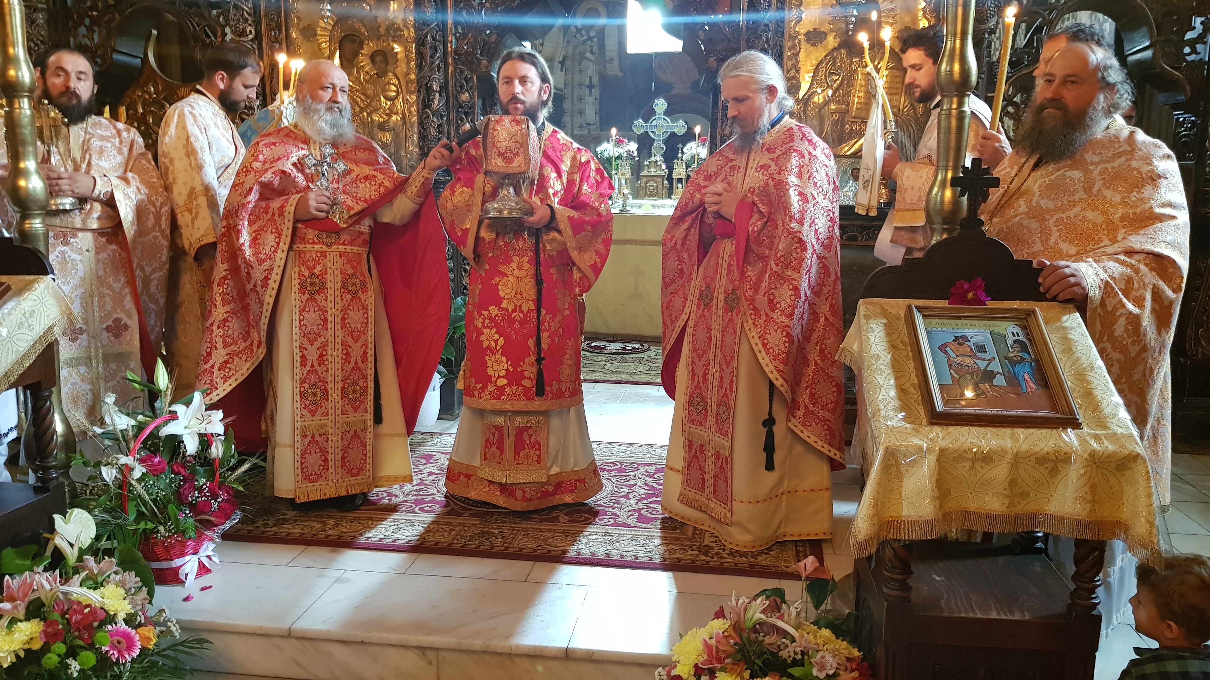 Sfânta Liturghie Arhierească, la Catedrala Arhiepiscopală „Sfântul Ioan cel Nou de la Suceava”