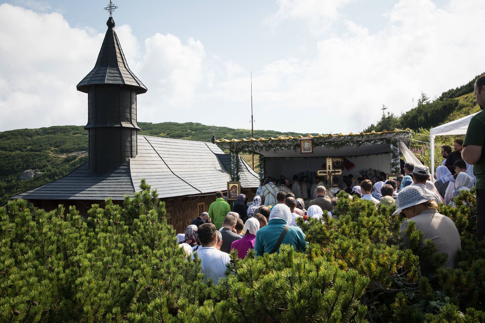 (Video) Schimbarea la Față sărbătorită pe Masivul Ceahlău