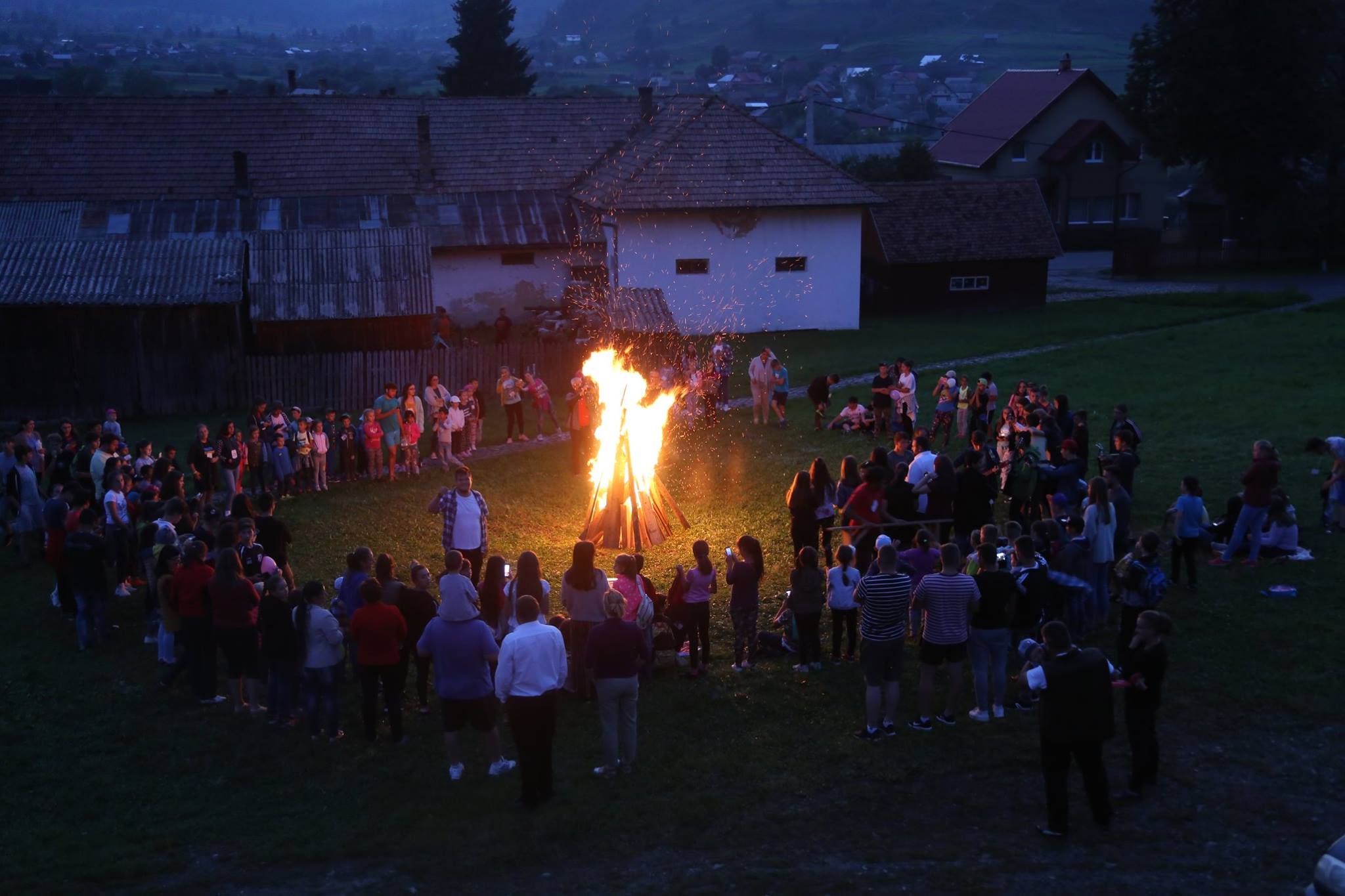 Tabăra „La poalele Călimanilor” Bilbor, Harghita: peste 200 de participanți la a doua ediție