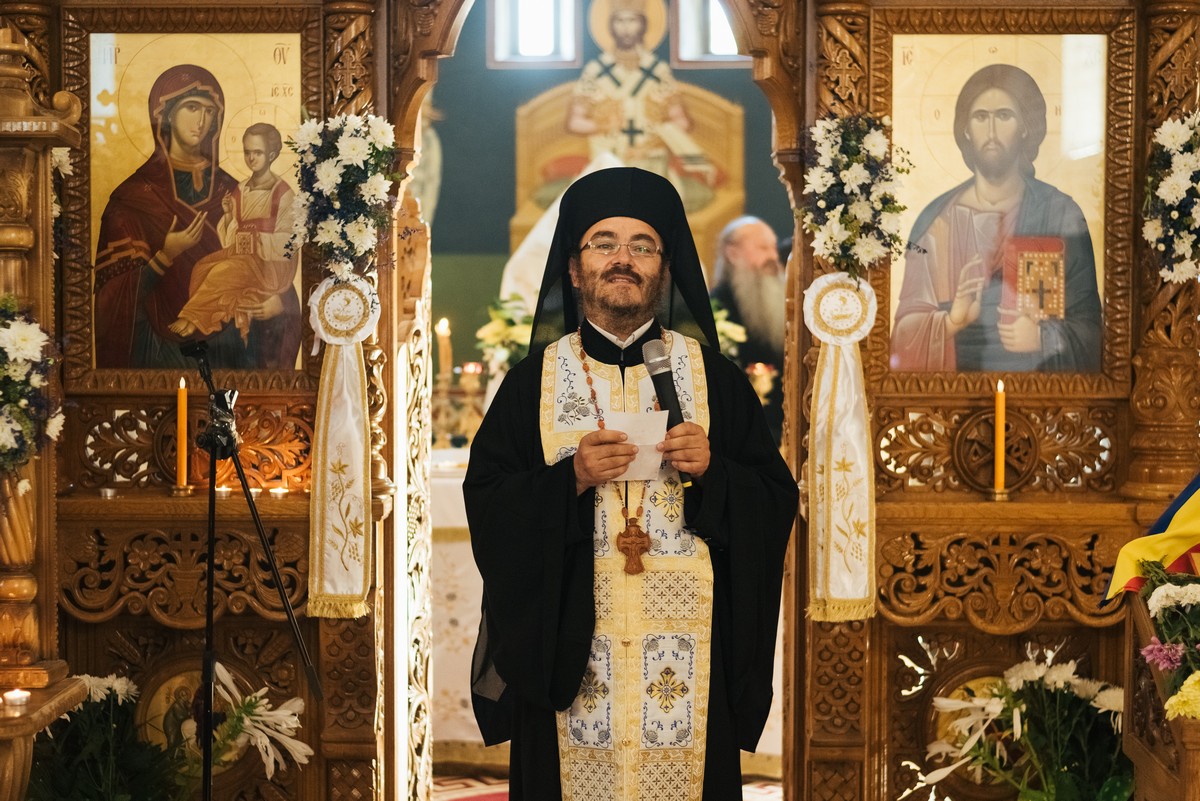 Hram la Mănăstirea Piatra Sfântă-Tărâţa Hram la Mănăstirea Piatra Sfântă-Tărâţa