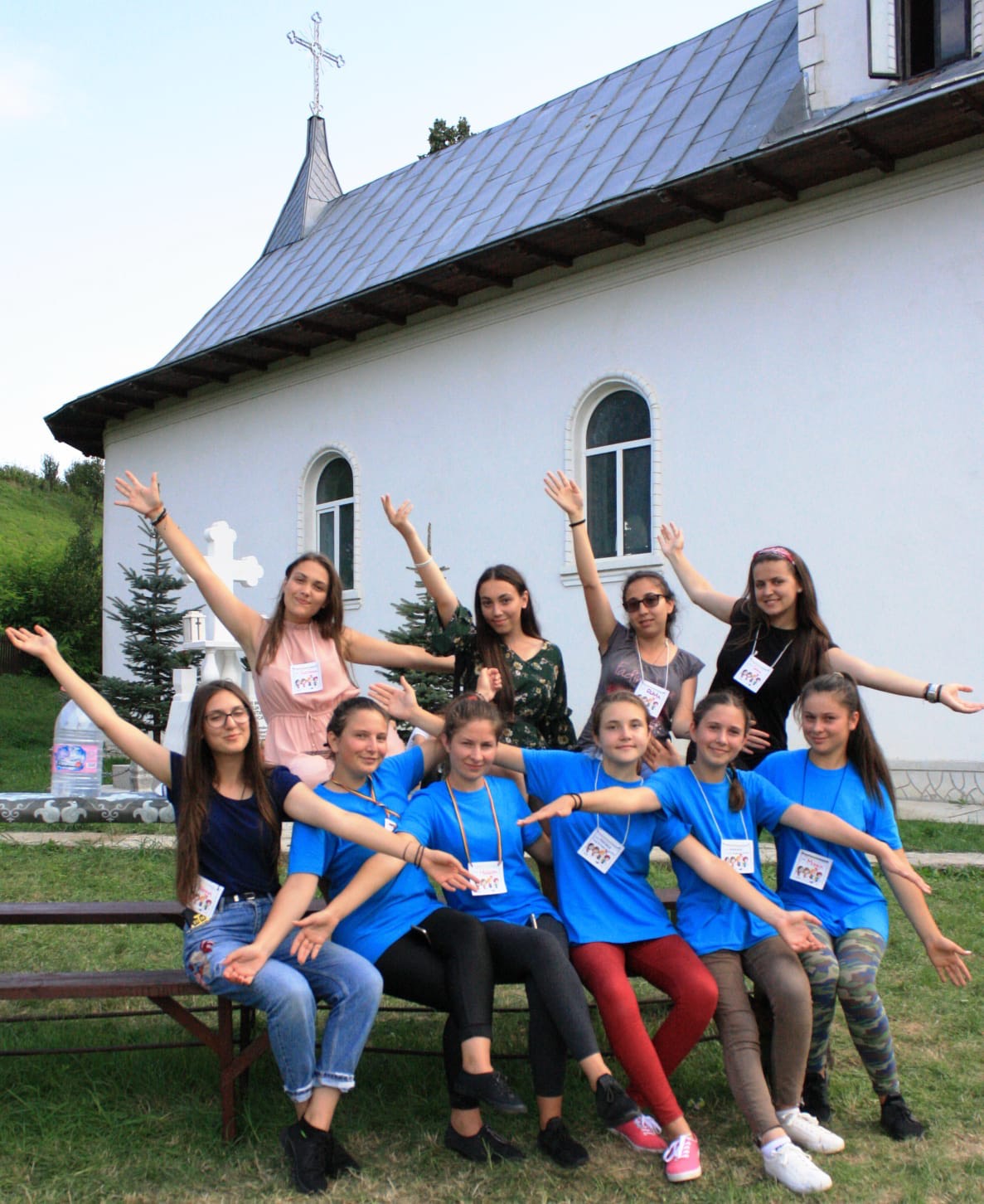 Tabăra „Hai să dăm mână cu mână!”, la Orășeni Vale