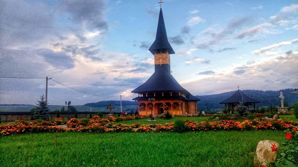 Noua biserică din satul Suha, construită în numai 6 luni, va fi sfințită în această duminică