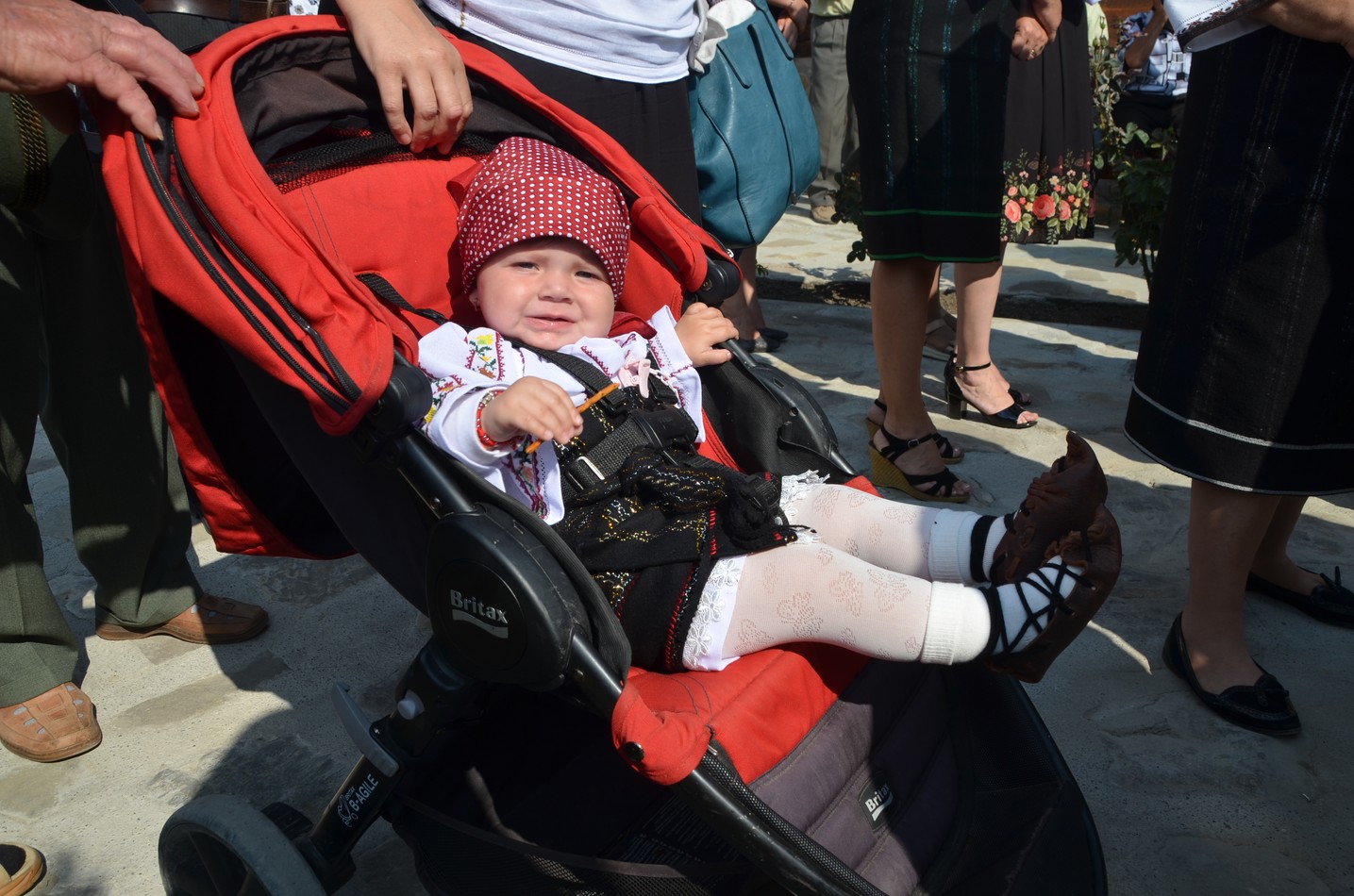 Liturghie arhierească la Vicovu de Jos: „Este de neînchipuit hărnicia și credința dumneavoastră”