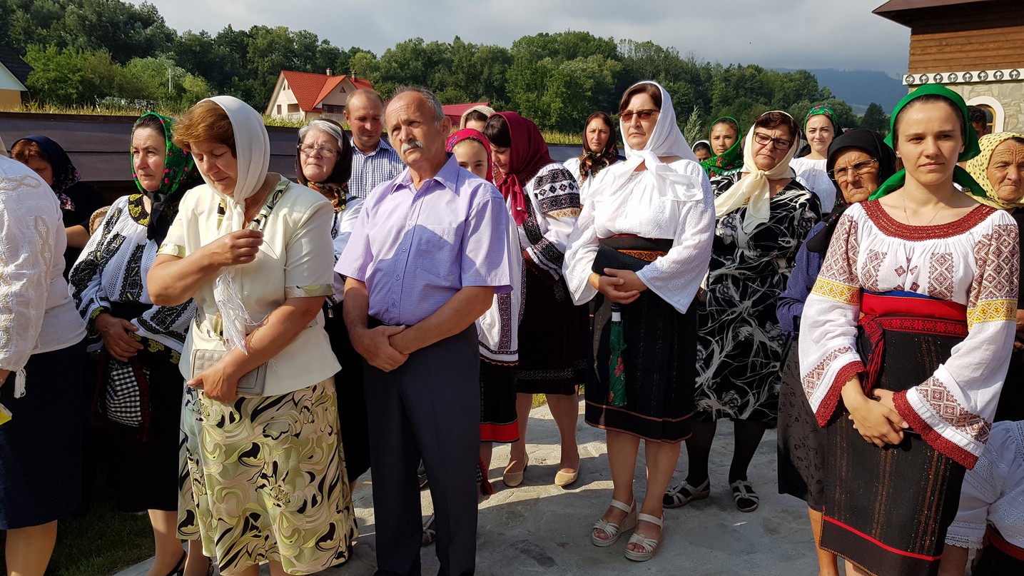 Liturghie arhierească la Vicovu de Jos: „Este de neînchipuit hărnicia și credința dumneavoastră”