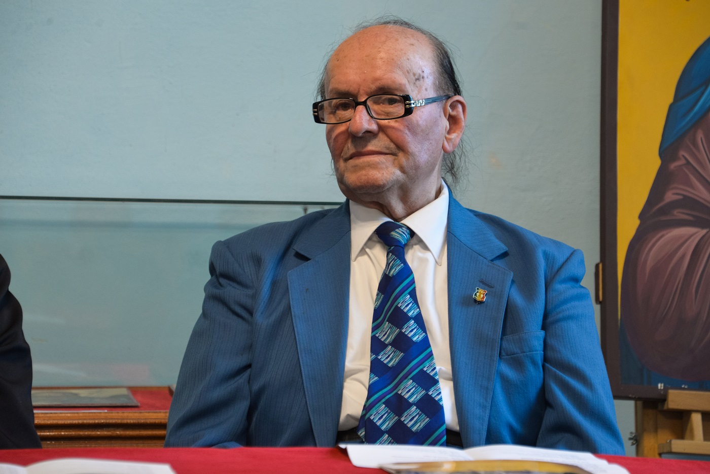 A trecut la cele veșnice profesorul ieșean Constantin Străchinaru, fost deținut politic timp de 14 ani