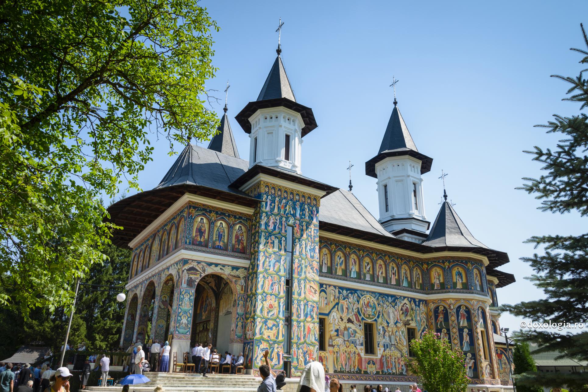 Pr. Viorel Laiu este noul director al Seminarului Teologic „Veniamin Costachi” de la Mănăstirea Neamț